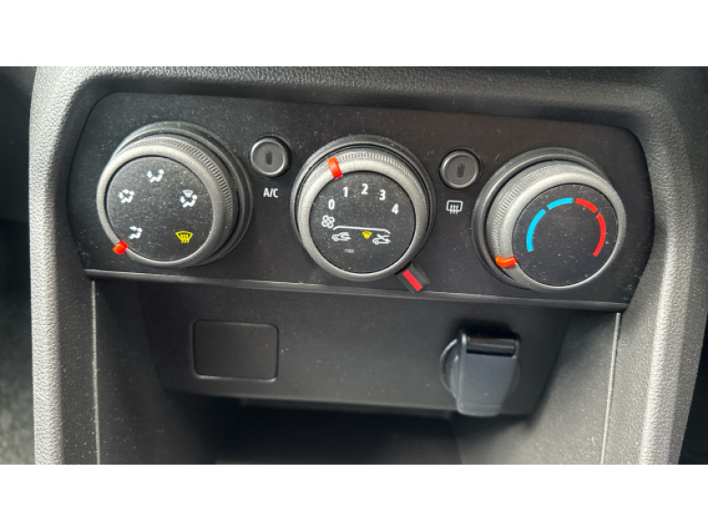 Dacia Jogger 1.0 TCe Essential 5dr Petrol Estate